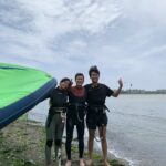 Happy customers after their kitesurfing lessons with Jeju Kite Lab